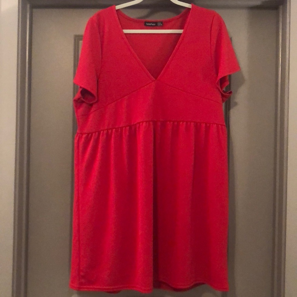 Boohoo Red Short Sleeve Dress
